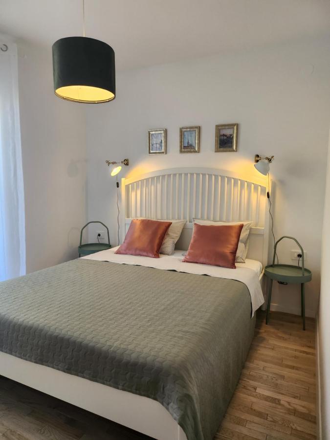 Apartment Big Blue 마슬레니차 외부 사진
